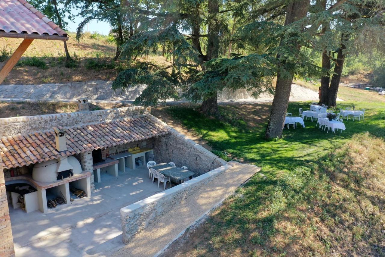 Domaine de combe Beluze Bed & Breakfast Mison Exterior foto